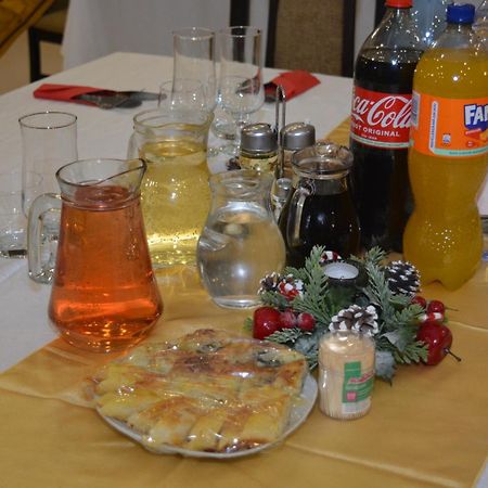 Pensiunea Popasul Ursilor Chiscau Zewnętrze zdjęcie